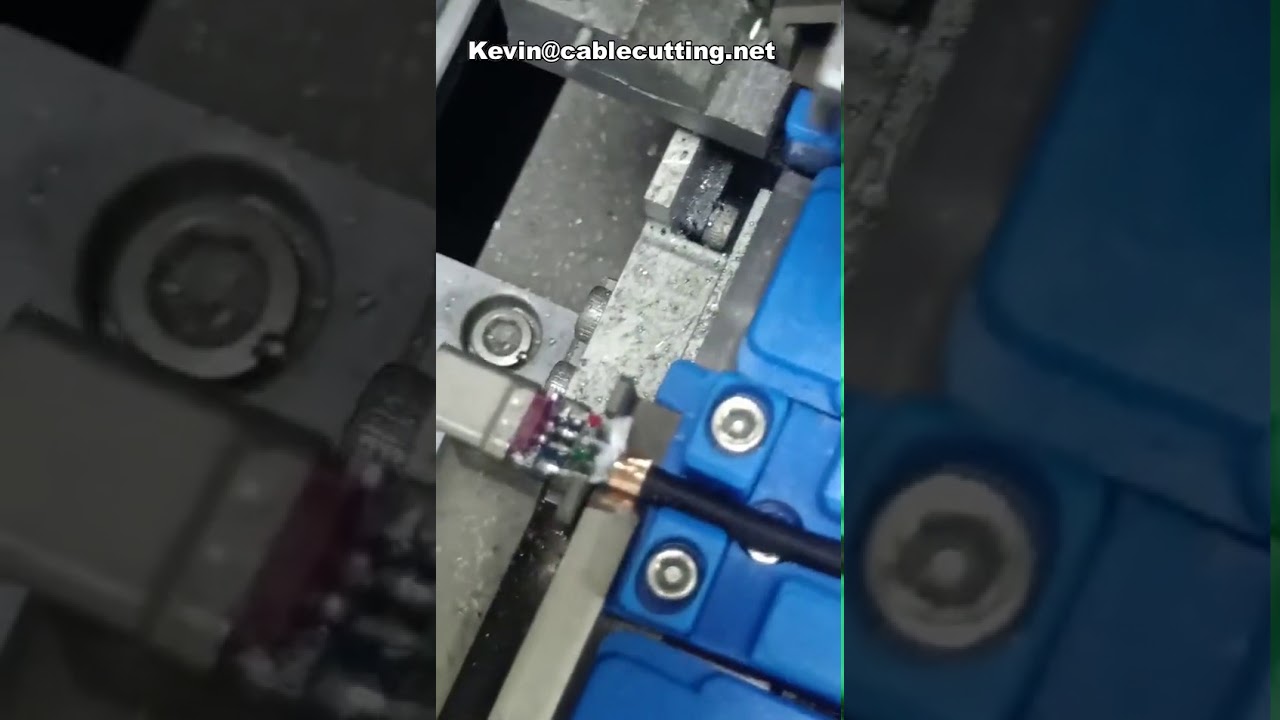 Automatisk USB-C lödningsmaskin för skräddarsydda kablar - Effektiv kabeltillverkning