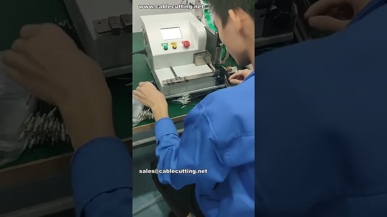 Automatisk PVC-tejpning av koaxialkabel – 18 mm skärlängd | Fabriksvideo