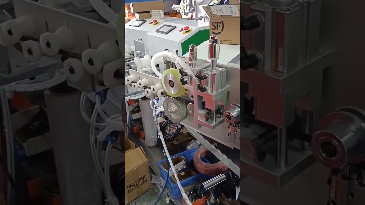 Automatisk mätning, kapning och rullning av slangar med precision #maskin #fabrik