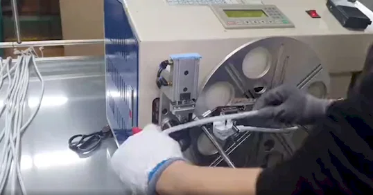 Socket Coiling Binding Maskin WPM-210 - Kabelrullning & Bindning